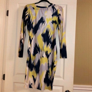 Backless Midi Dress with Long Sleeves Size M